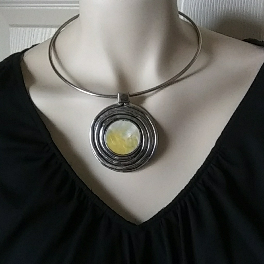 Mother Of Pearl Choker